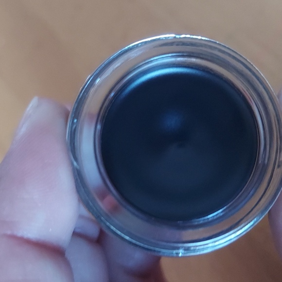 AVON Signature Makeup-Bag  w/ 3 Full Size AVON/(fmg) Makeup Products - Picture 7 of 15